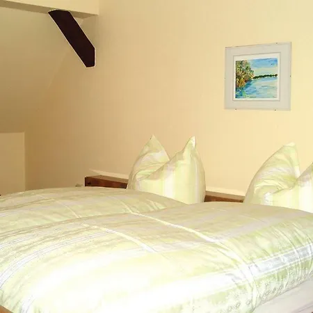 Holiday Flat - Dmg03507-p *